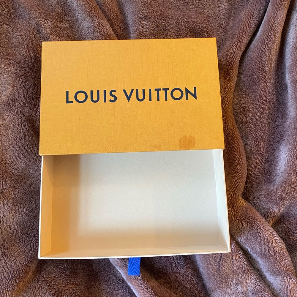 Louis Vuitton Box - Picture 6 of 6